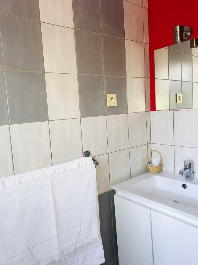 Hotel Le Fecamp Bolbec Bagian luar foto