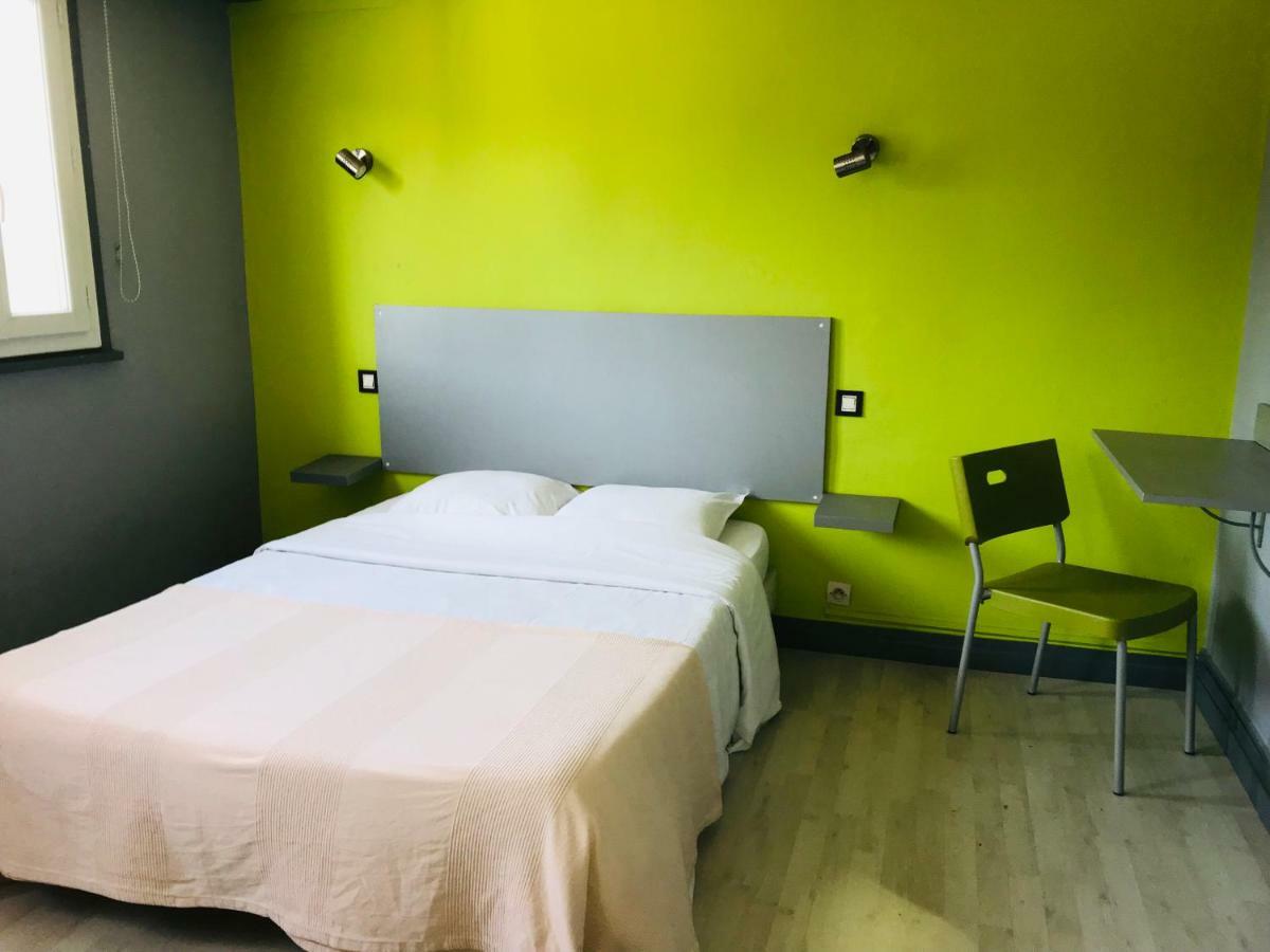 Hotel Le Fecamp Bolbec Bagian luar foto