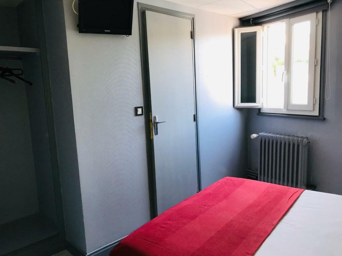 Hotel Le Fecamp Bolbec Bagian luar foto
