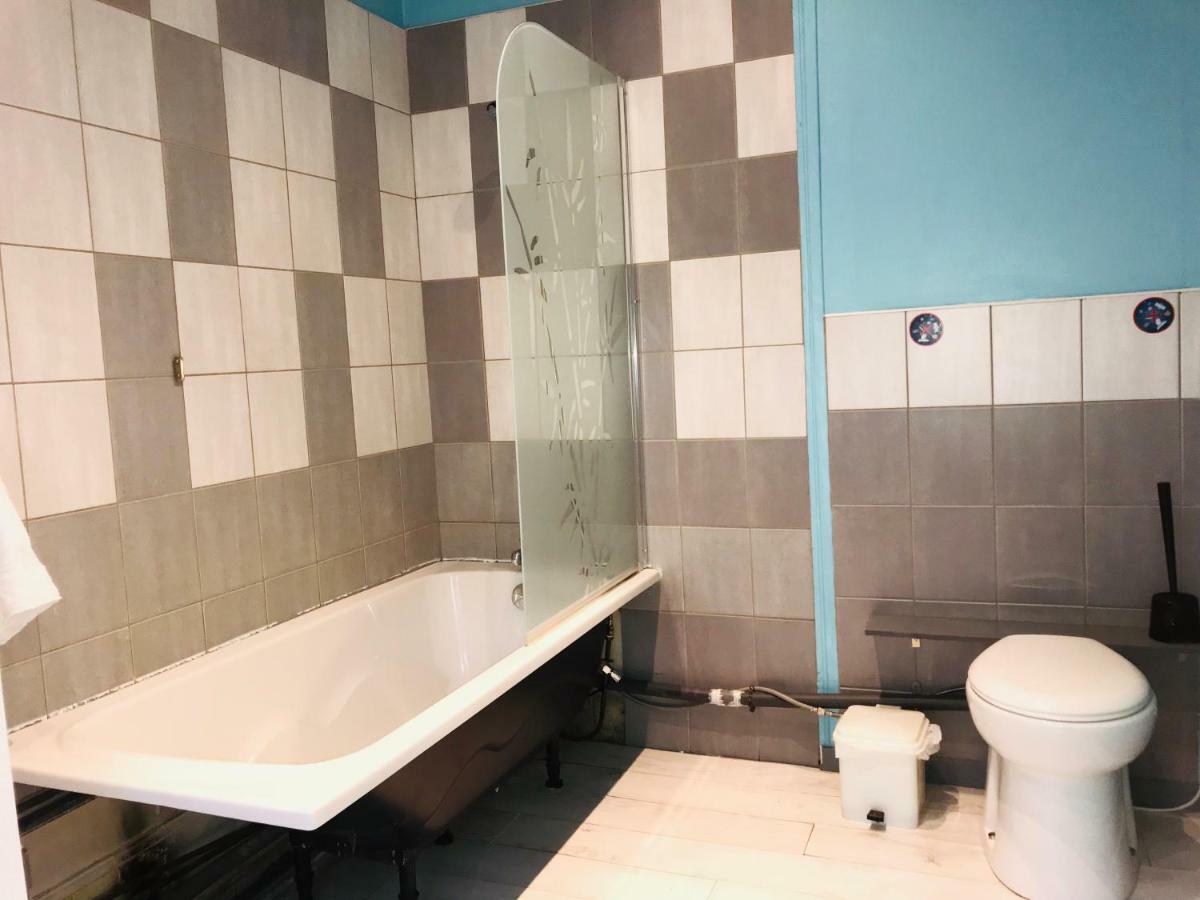 Hotel Le Fecamp Bolbec Bagian luar foto