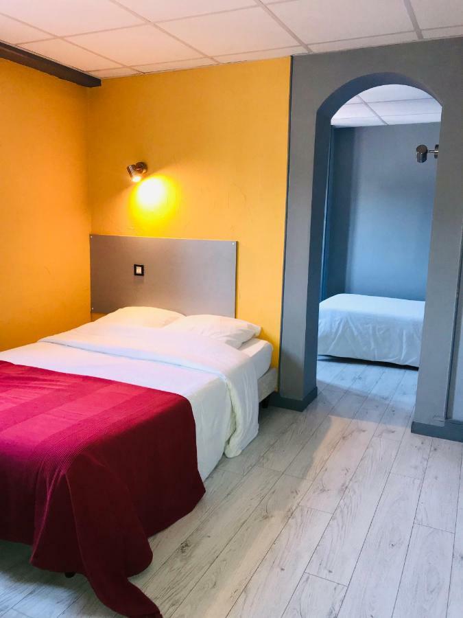 Hotel Le Fecamp Bolbec Bagian luar foto