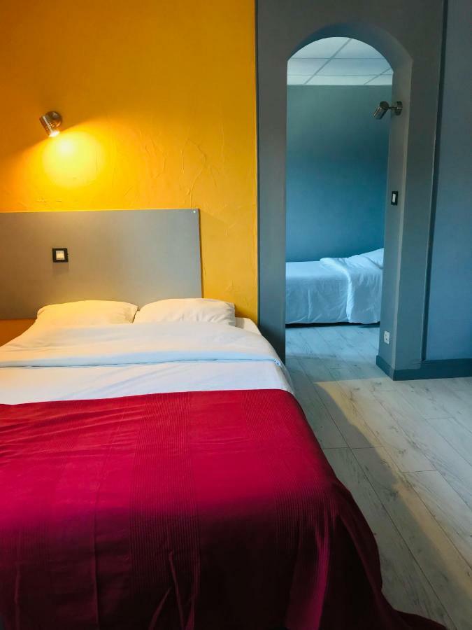 Hotel Le Fecamp Bolbec Bagian luar foto