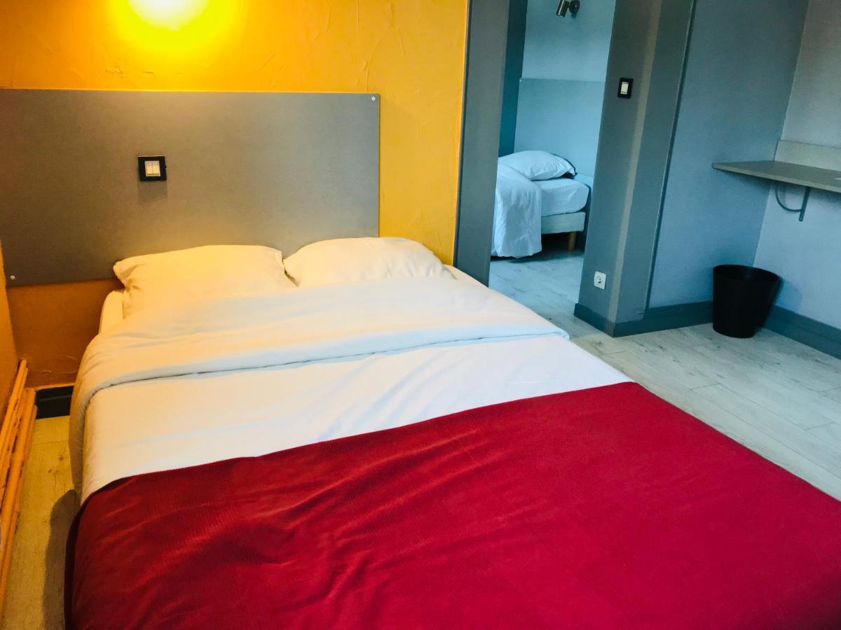 Hotel Le Fecamp Bolbec Bagian luar foto